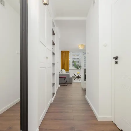 Marszalkowska Stylish With Balcony Center By Renters *